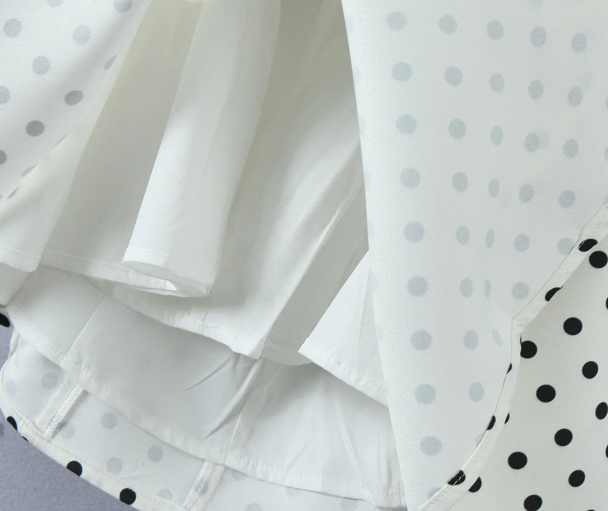 Fashnica Chic Retro Polka Dot Backless Halter Dress