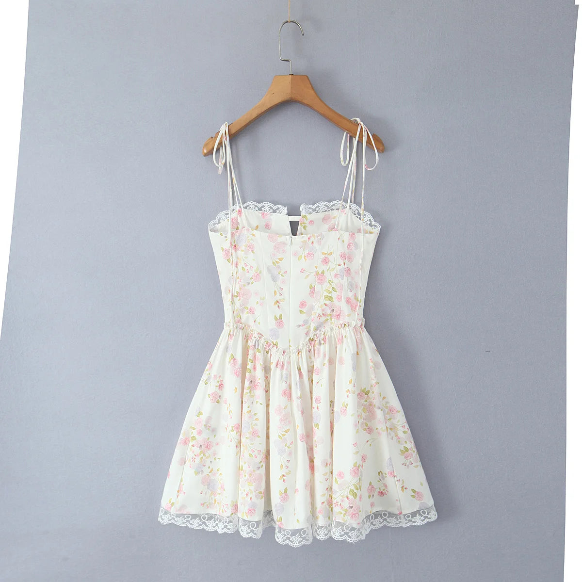 Fashnica -Floral -Lace -Sling- Party Mini -Dres.jpg